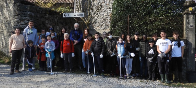 A Gozzano la giornata ecologica ha coinvolto i giovani del Ccr