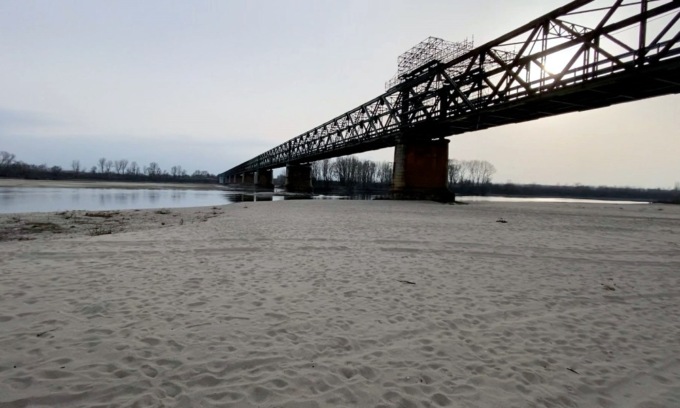 Coldiretti: “Siccità storica, lago Maggiore al 44% del riempimento”