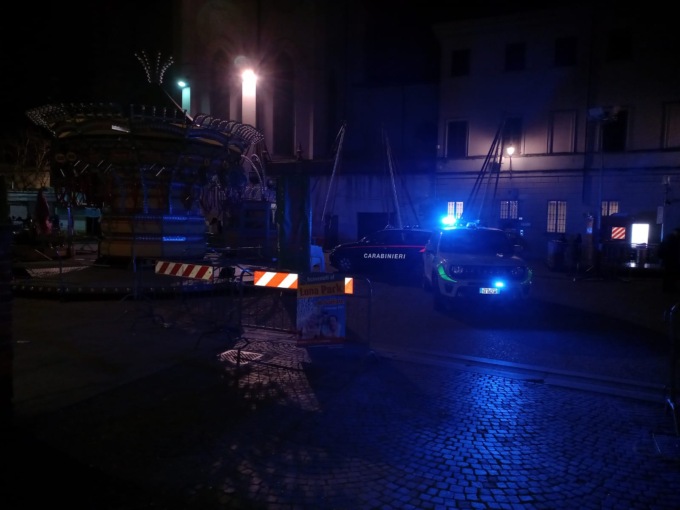 Dramma al Luna Park di Galliate: 15enne sbalzata da una giostra, è in fin di vita