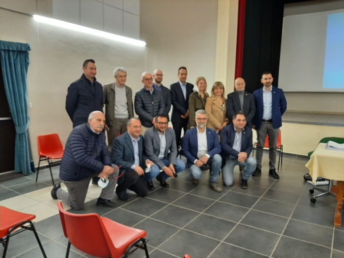 Mobilità sostenibile: dodici Comuni del Novarese uniti per una maxi rete di piste ciclabili – VIDEO