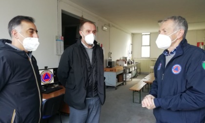 Binatti visita la sede di Gattico del Coordinamento della Protezione civile