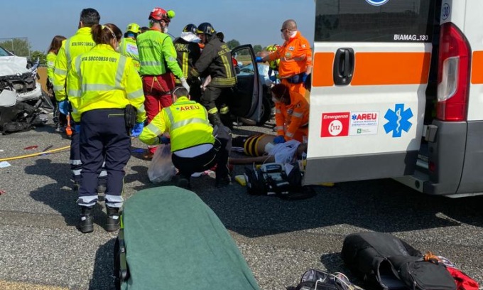 Incidente, strage in A4: il conto dei morti sale a quattro