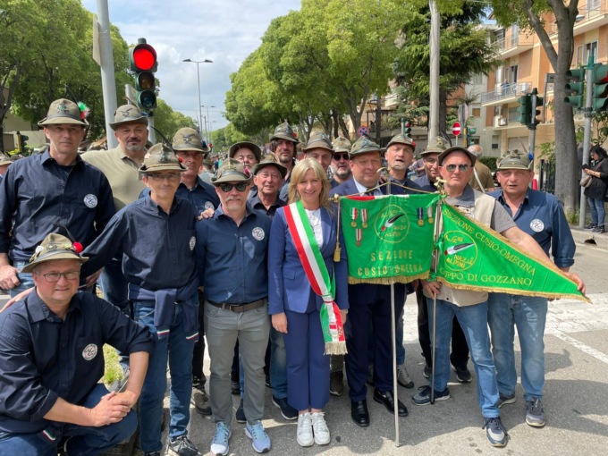 Anche Gozzano al fianco degli Alpini all’adunata nazionale di Rimini