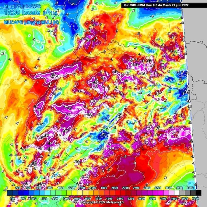 Meteo attenzione: oggi rischio di fenomeni molto intensi