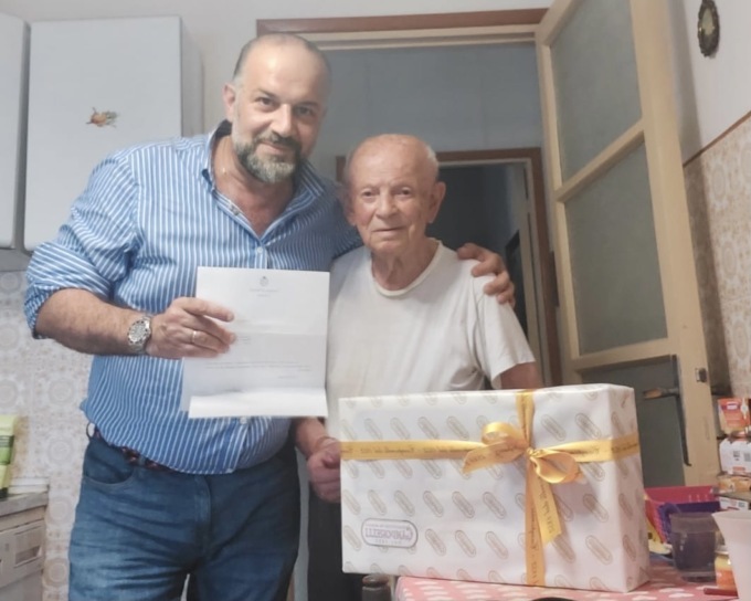 Novara festeggia i 101 anni del signor Gaetano