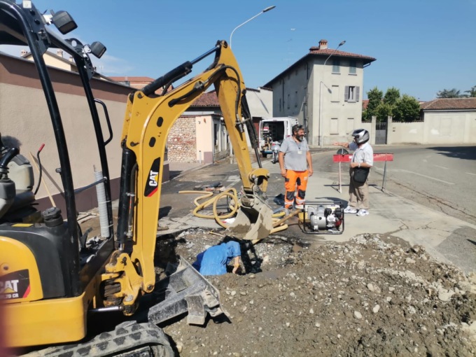 Tubazione rotta: Trecate senza acqua