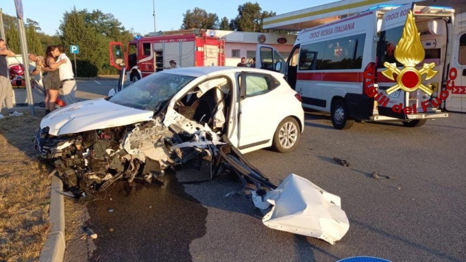 Incidente all’alba a Marano Ticino sulla Ticinese: 4 feriti lievi