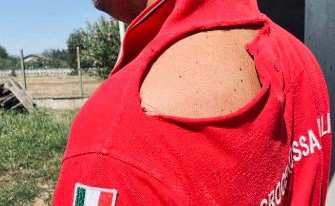 Volontari Croce rossa aggrediti dai parenti della donna che sta male