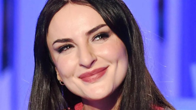 Questa sera concerto gratuito di Arisa a Borgosesia