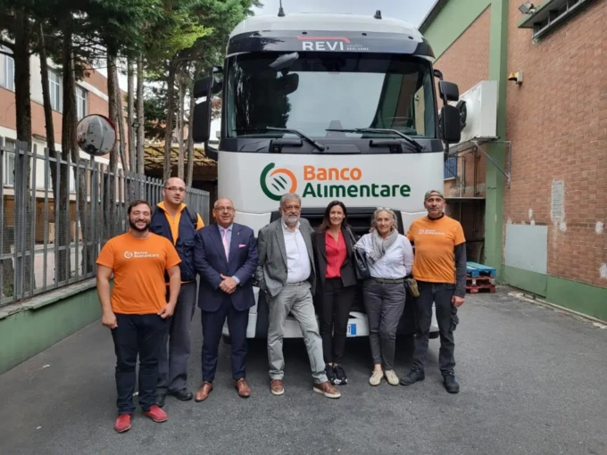 Regione Piemonte consegnato al Banco Alimentare un camion refrigerato da 140 quintali
