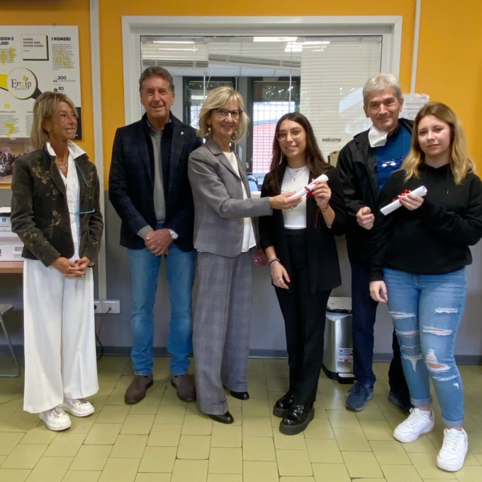 Consegnate le borse di Studio all’Enaip di Arona
