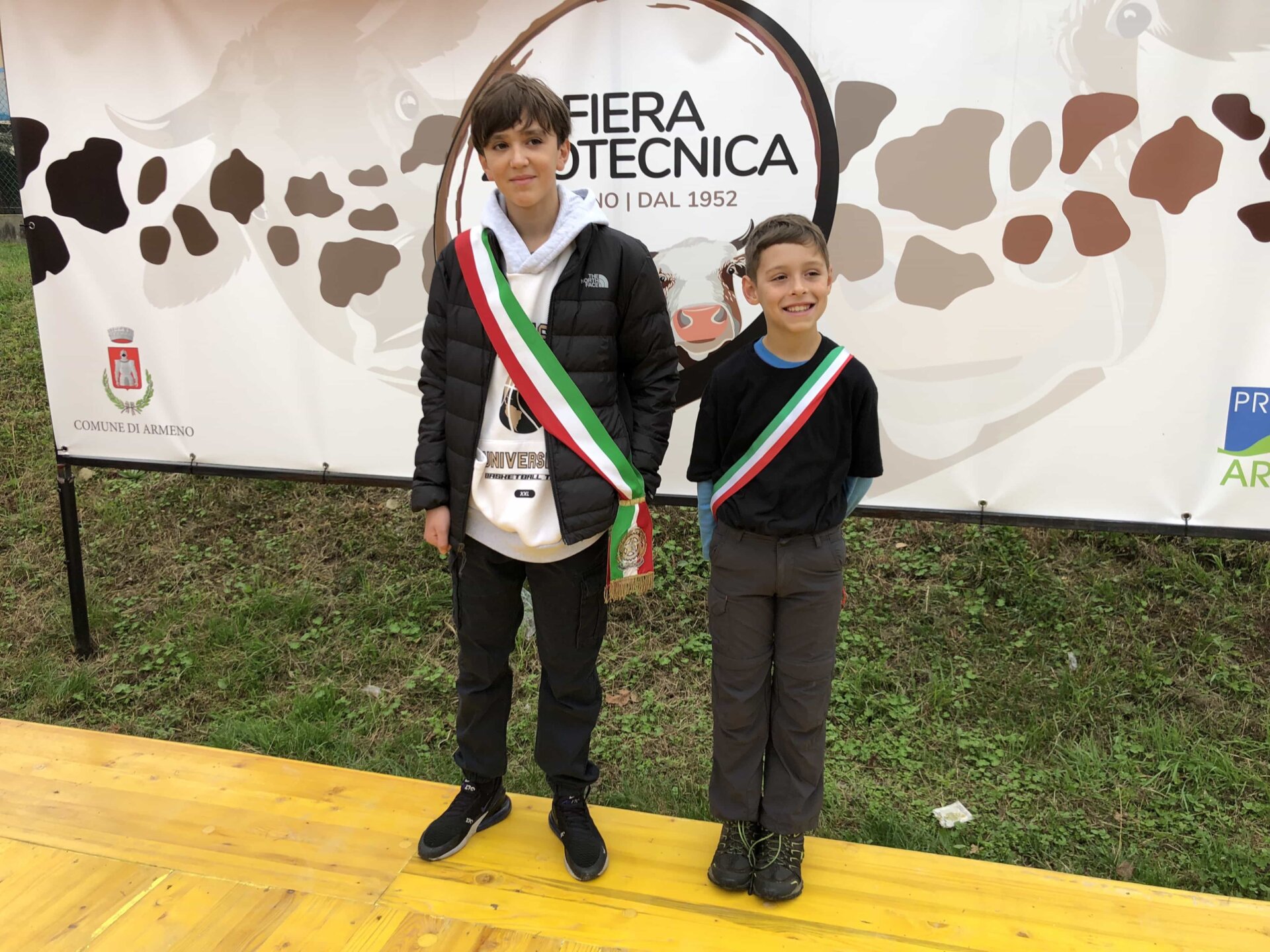 Fiera Zootecnica - sindaci dei ragazzi scuola secondaria Lorenzo Isotta (sin) e primaria Simone Lavarini (dx)