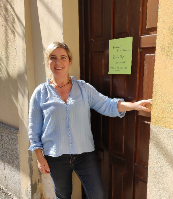 Chiude il negozio, ma non la creatività