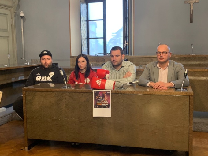Martina Bernile vuole il titolo europeo di boxe