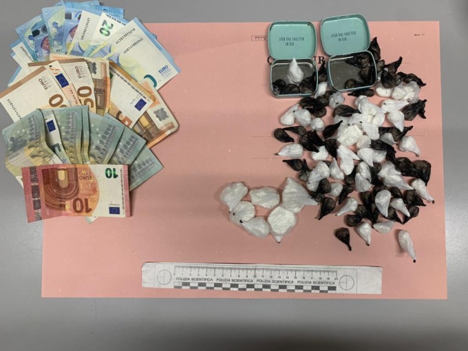 La polizia di Novara arresta uno spacciatore 20enne