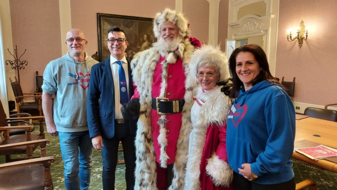 Il Viaggio del Cuore di Babbo Natale farà tappa ad Arona