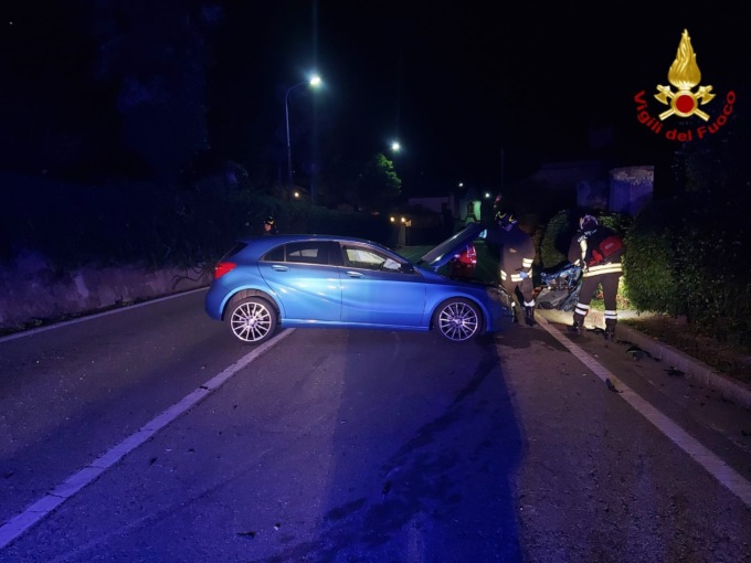 Schianto sul Sempione: feriti portati in ospedale