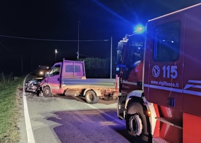 Schianto tra auto e furgone a Granozzo: diverse persone coinvolte
