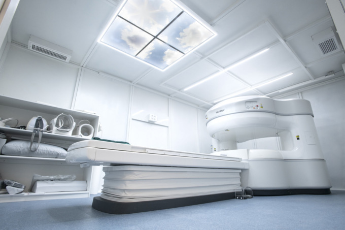 Efficacia diagnostica e comfort con la risonanza magnetica aperta