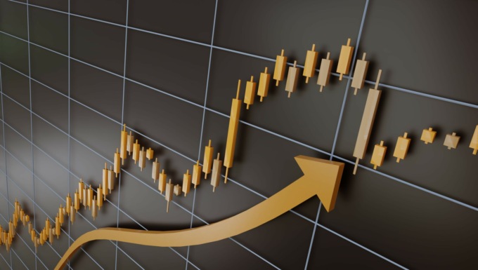 Massimizza i tuoi rendimenti con gli investimenti online: 5 strategie per avere successo