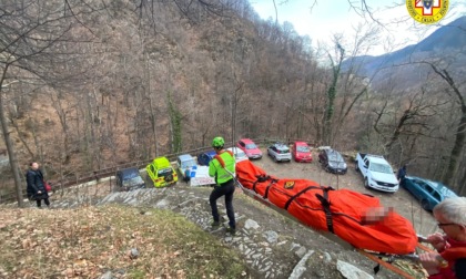 Valle Antrona: partorisce in casa ma interviene il Soccorso Alpino per il successivo trasporto in ospedale