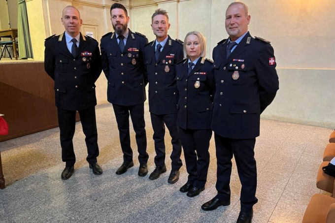 Due ufficiali e tre agenti di polizia trecatese premiati dalla Regione Piemonte