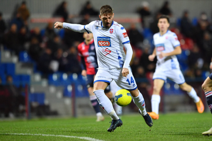 Il Novara Fc espugna Verona con un gol di Benalouane