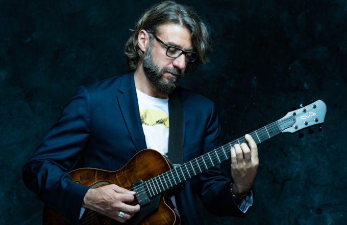 Il borgomanerese Lorenzo Cominoli in tour tra Europa, Stati Uniti ed Estremo Oriente