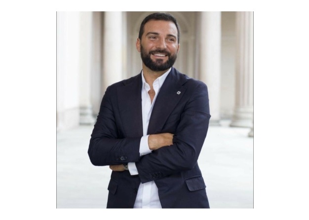 Artista di strada allontanata da Novara, Lanzo: “Spiace ma sanzione inevitabile”