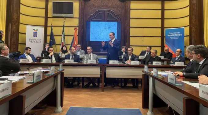 Viabilità: consegnato il progetto della superstrada Novara-Vercelli