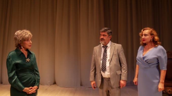 Mercoledì 1 a Verbania in scena le “Mine vaganti” di Ozpetek