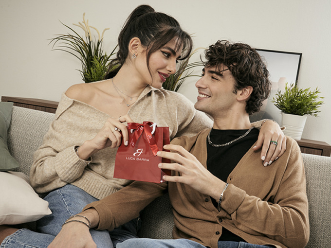 La Collezione di San Valentino dei bijoux Luca Barra va in onda sulle reti Mediaset con il nuovo spot