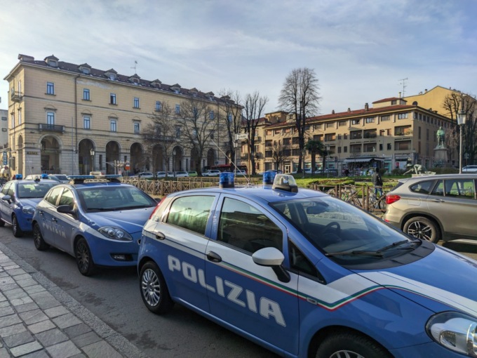 Controlli a tappeto in zona stazione a Novara: trovati due irregolari