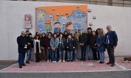 “I bambini colorano il mondo”: opera del liceo Casorati all’Aou Maggiore