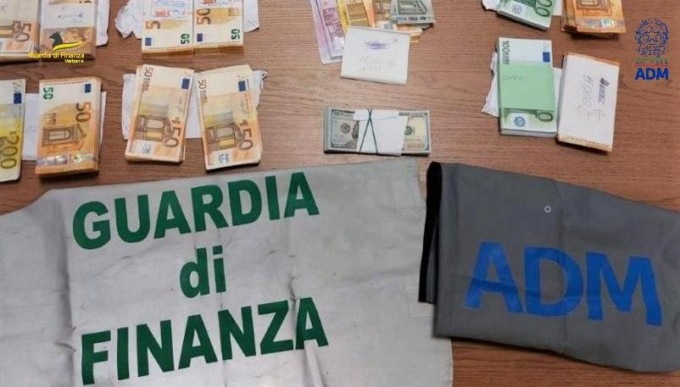 Controlli alla dogana: intercettati quasi 4 milioni di euro al confine con la Svizzera – IL VIDEO