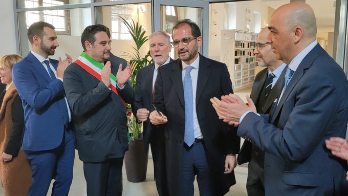 Giornata speciale in Upo: inaugurati auditorium e biblioteca e cerimonia di vestizione del camice
