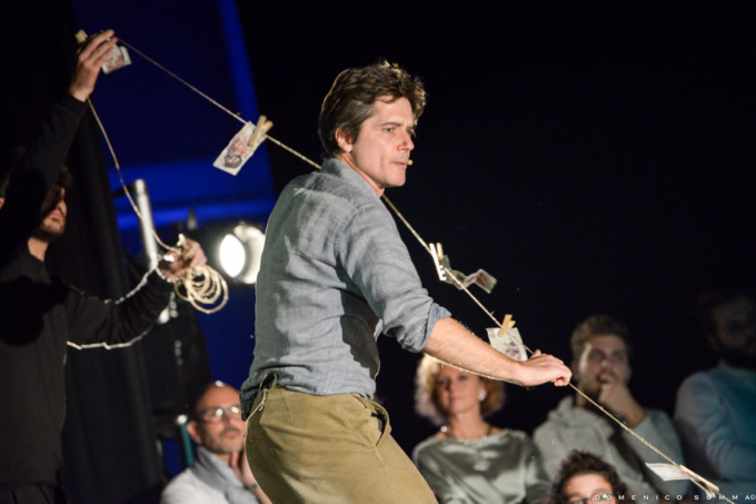 Ettore Bassi al Pellico di Trecate con “Il Sindaco Pescatore”