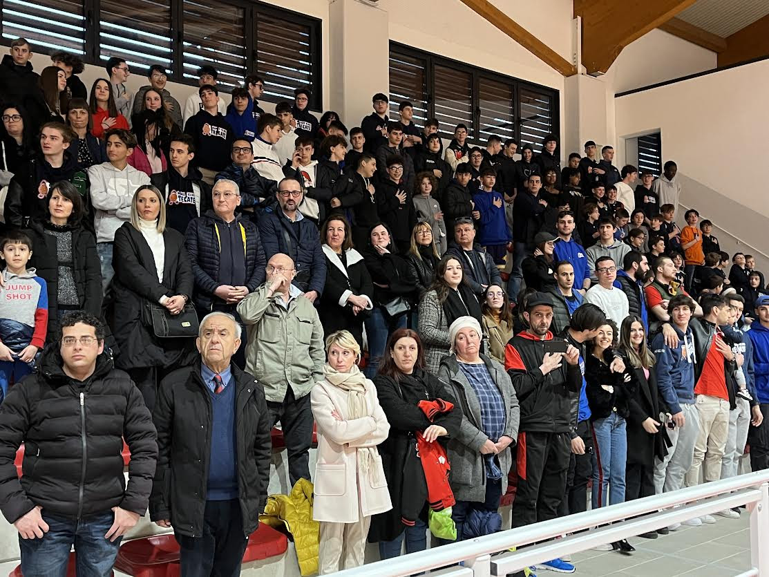 palazzetto dello sport trecate (8)