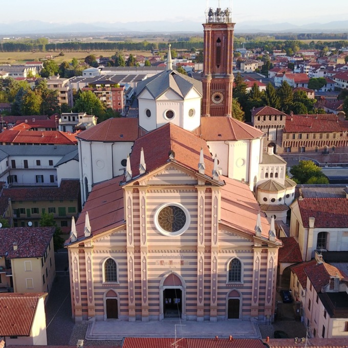 Il parroco chiude la chiesa: “Non è garantita la sicurezza dei fedeli”