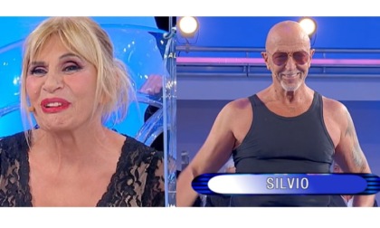 Silvio di Novara e Gemma: baci appassionati e proposta hard