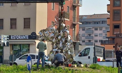 La statua del cavallo è tornata nella rotonda di El Alamein