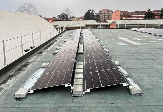 A Oleggio pannelli solari sulle scuole: così si produce energia per la comunità