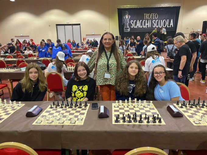 Finali Nazionali Trofeo Scacchi Scuola: sesto posto per le ragazze di Cameri