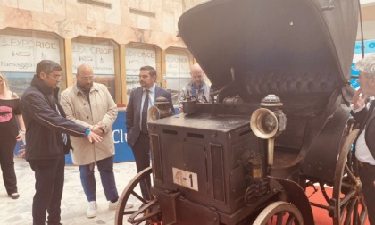 Ecco la prima auto targata nella Provincia di Novara nel lontano 1905