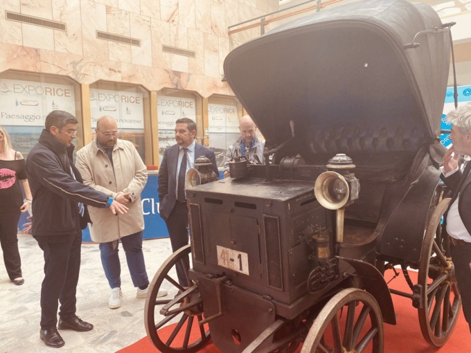 Ecco la prima auto targata nella Provincia di Novara nel lontano 1905