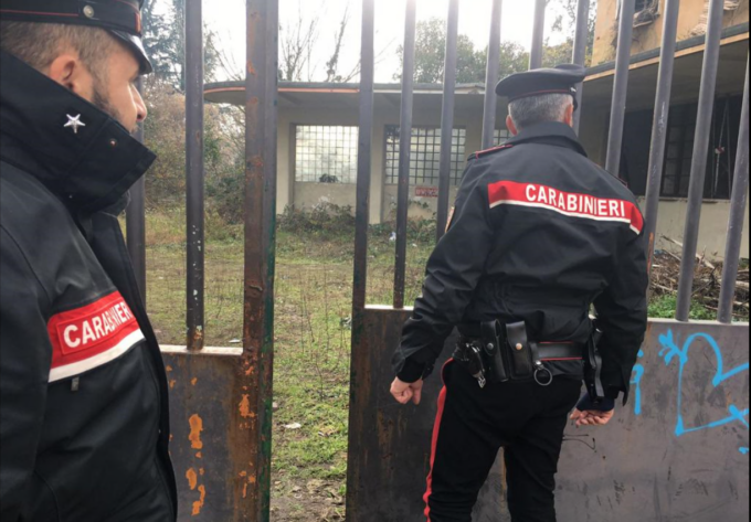 Novara: ottomila euro nascosti nell’immondizia