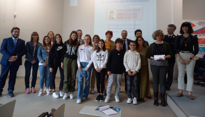 A Novara consegnati 1700 patentini per lo Smartphone