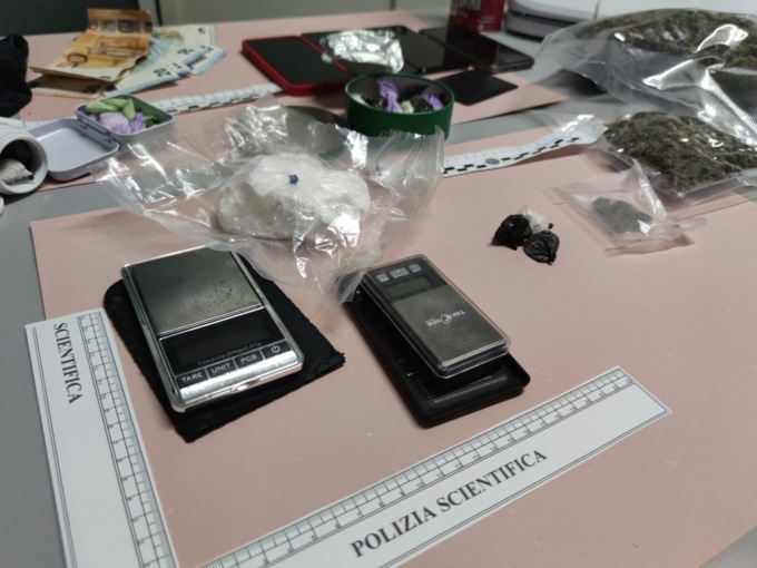 Traffico di sostanze stupefacenti: due arresti a Novara