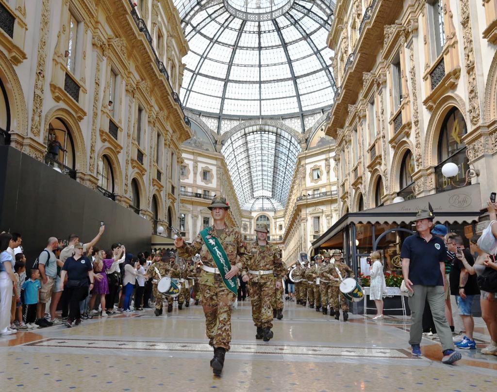 Foto 6.La Fanfara all'interno della galleria V. Emanuele