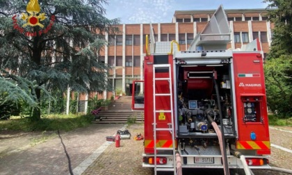 Novara incendio all’ex seminario diocesano